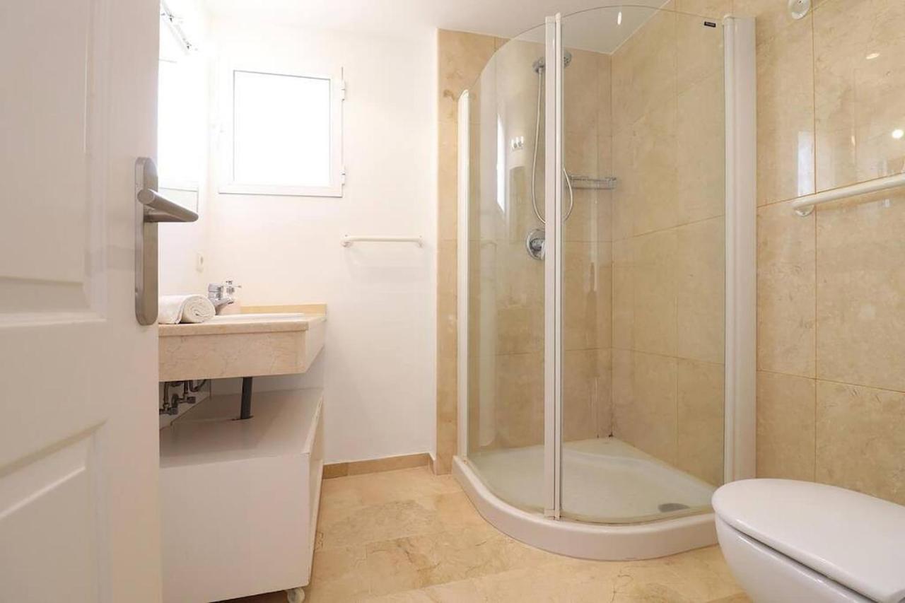 Amazing 3Bedroom Flat With Seafront Views & Pool By Sharingco Marbella Exterior photo